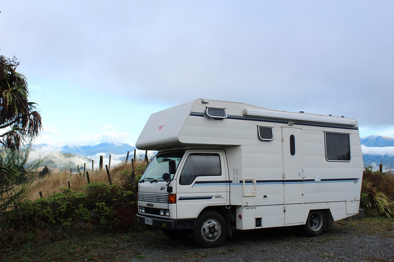 A Roundup of the 6 Best 3-Berth Motorhomes for Family Road Trips